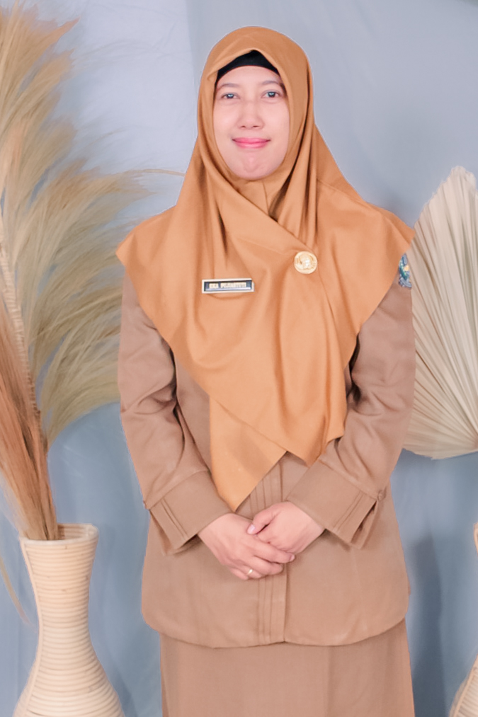 EKA PUJIASTUTI, S.Si